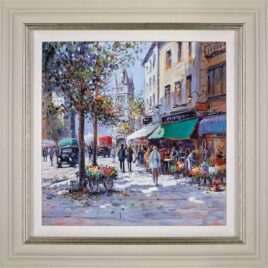Tower Bridge Stroll, by Henderson Cisz